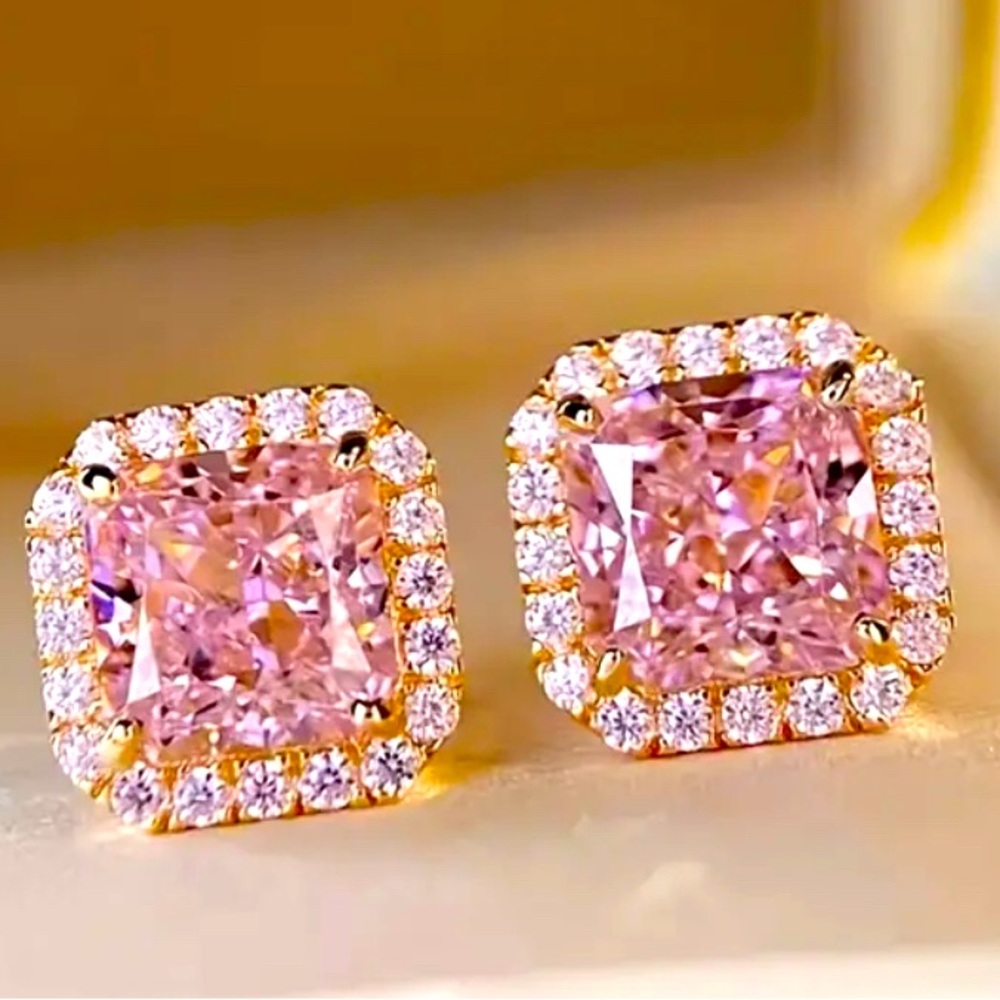 Elegant Women's 18K
Gold-Plated Copper Stud Earrings with Pink Synthetic Gems